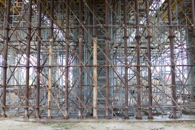 İskele güvenlik ekipmanları olarak