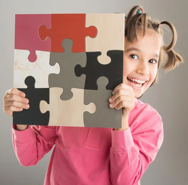 Porträt des lustigen kleinen Jungen mit toller Frisur — Stockfoto