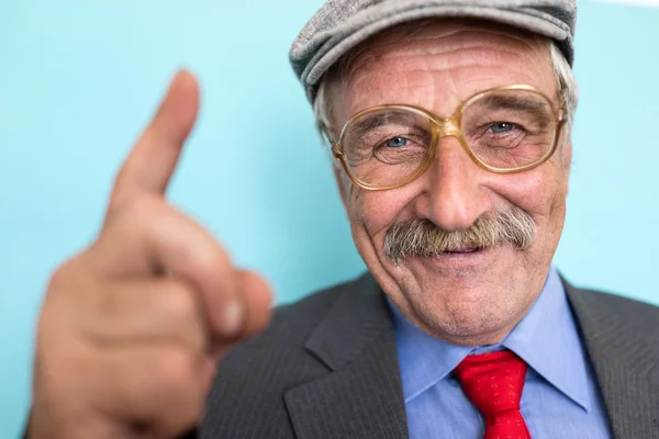 Retrato de un hombre de negocios senior — Foto de Stock