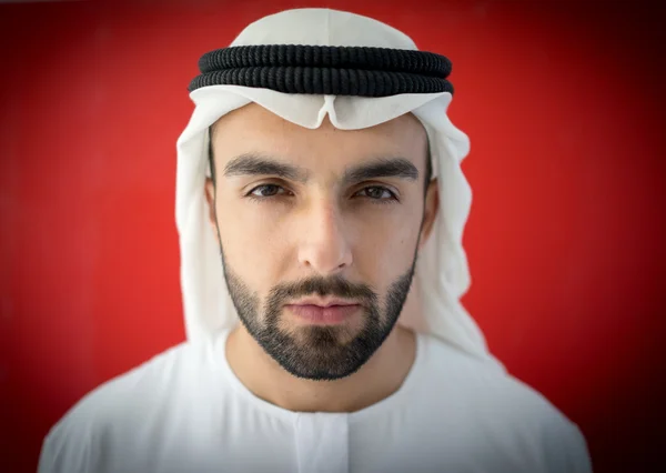 Arabski młody biznesmen — Zdjęcie stockowe
