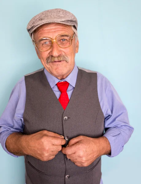 Portrait of a smiling and confident mature man — Stock Photo, Image
