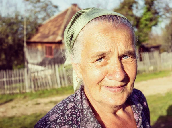 Portrait de femme âgée — Photo