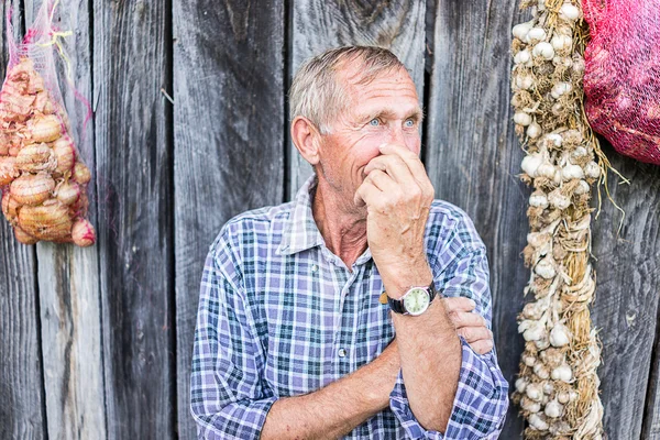 Porträt eines älteren Mannes — Stockfoto