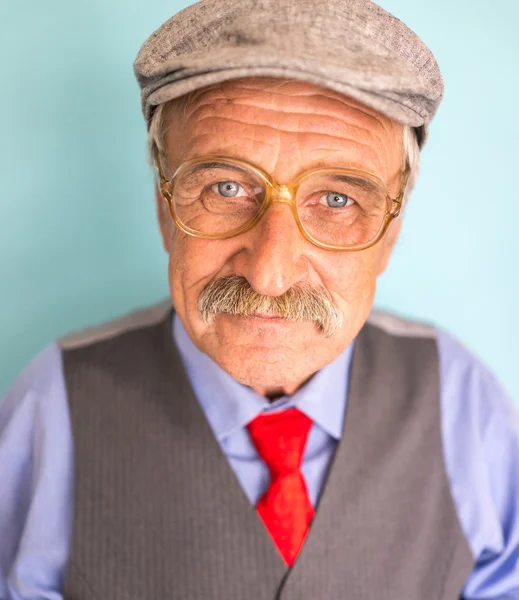 Portret van een senior zakenman — Stockfoto