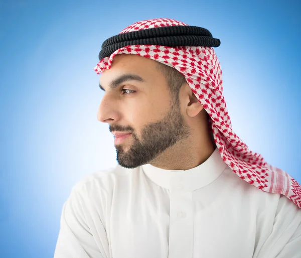 Porträtt av attraktiv Arabian man — Stockfoto