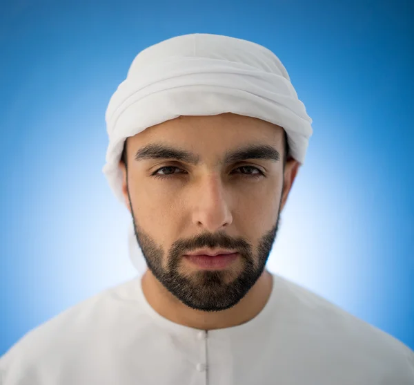 Arabic young man posing — Stock Photo, Image