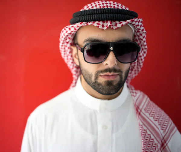 Arabic young businessman posing — Stock Photo, Image