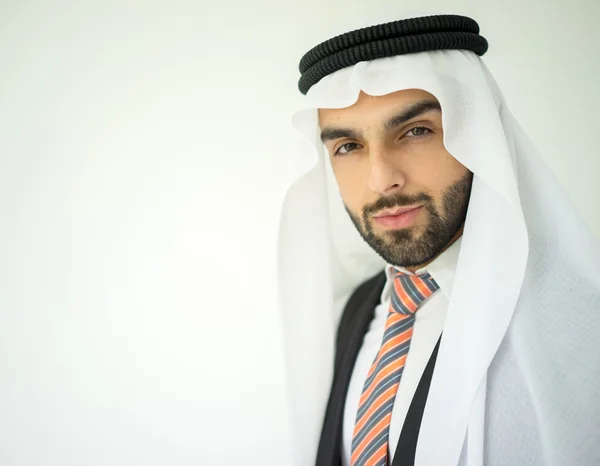 아랍어 젊은 남자 — 스톡 사진