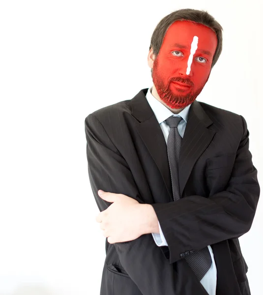 Retrato de jovem com rosto pintado de vermelho — Fotografia de Stock