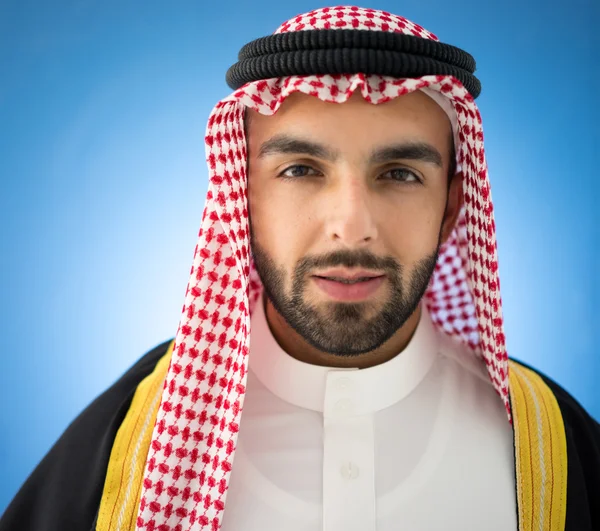 Arabiska ung affärsman poserar — Stockfoto