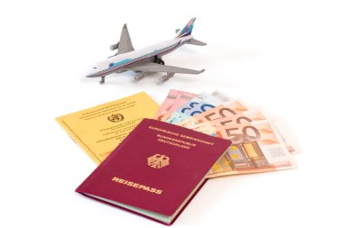 Passport ile para ve aşı kartı