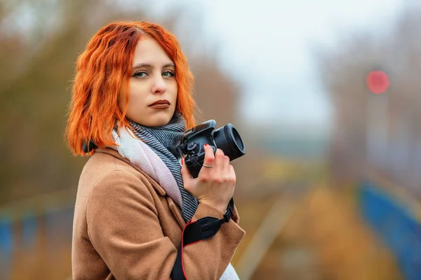 Woman Photographer Wearing Coat Autumn Day Shallow Dof — Stock Photo, Image