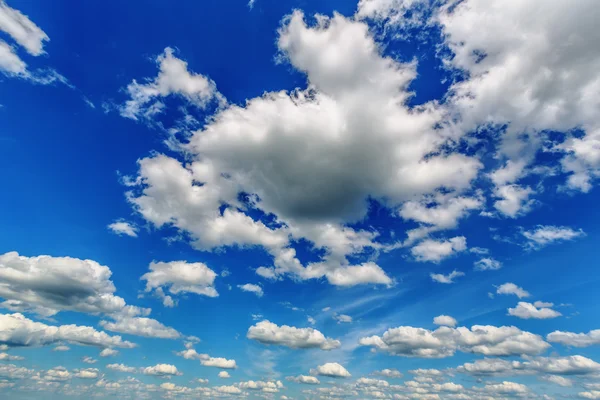 Blue cloudy sky — Stock Photo, Image