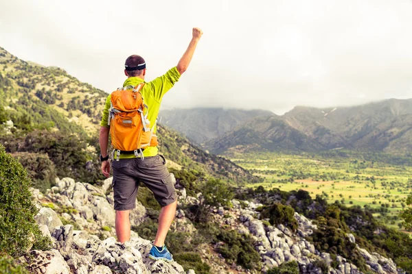 Buon successo vincitore, obiettivo di vita uomo di successo — Foto Stock