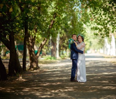 Gelin ve damat düğün gününde