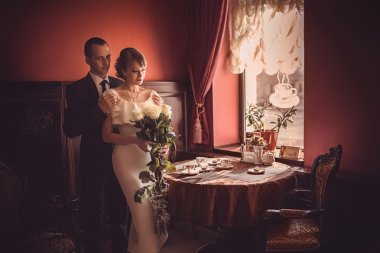 Gelin ve damat düğün gününde