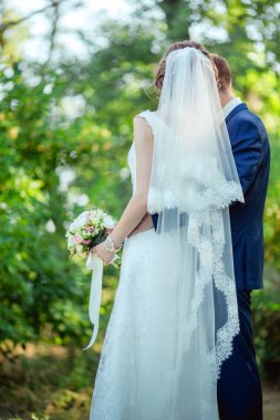 Gelin ve damat düğün gününde