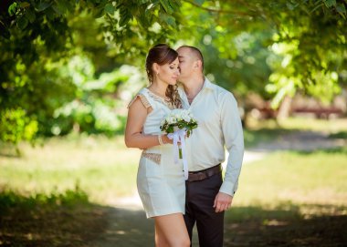 Gelin ve damat düğün gününde