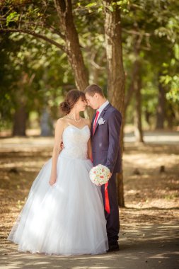 Gelin ve damat düğün gününde