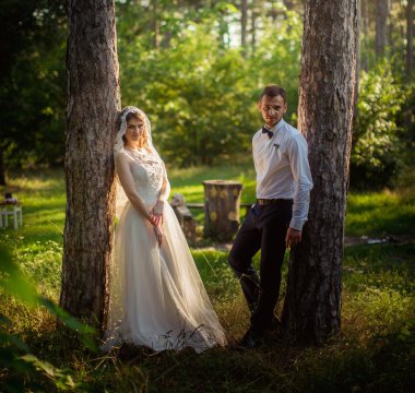 Gelin ve damat düğün gününde