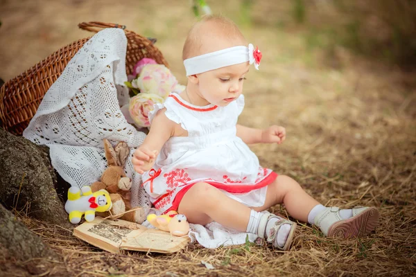 Beautiful baby girl portrait — Stock Photo, Image