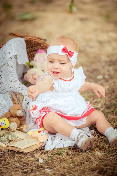Güzel bebek kız portre — Stok fotoğraf