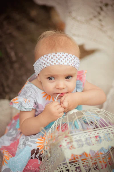 Retrato de niña hermosa — Foto de Stock