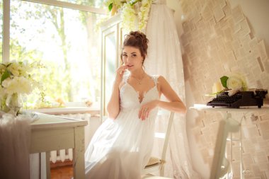 Güzel gelin, düğün günü