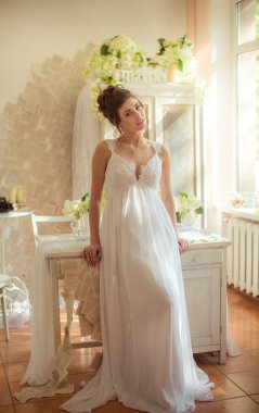 Güzel gelin, düğün günü