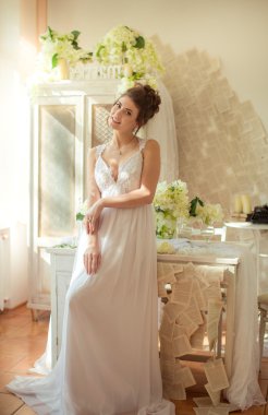 Güzel gelin, düğün günü