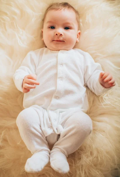 Schattig baby jongen — Stockfoto