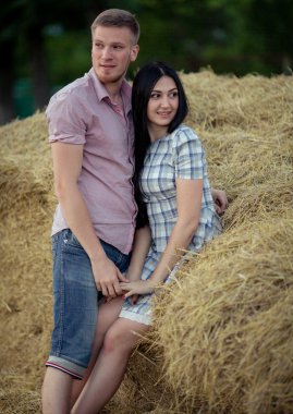 genç bir çift doğa