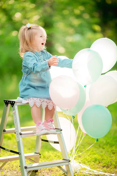 풍선 소녀 행복 — 스톡 사진