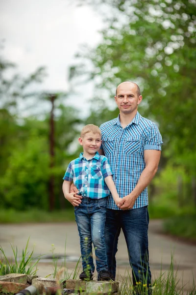 Young happy father with son — Stock Photo, Image