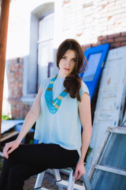 Güzel kadın moda giysileri