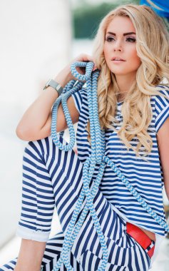 Onun özel yat ipe kadınla