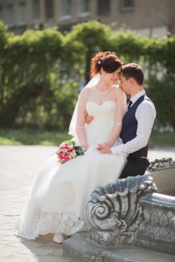 Gelin ve damat düğün gününde