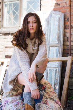 sıcak kazaklı güzel kadın