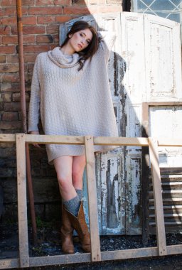 sıcak kazaklı güzel kadın