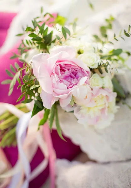 Fresh  peonies in  bouquet — Stock Photo, Image