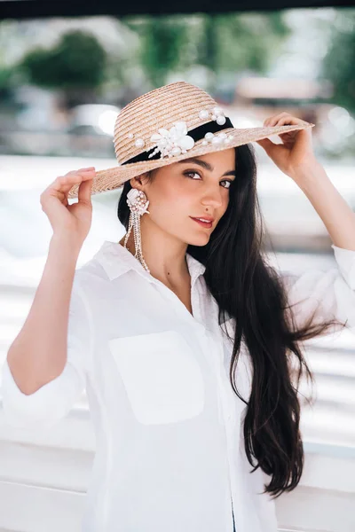 Young Attractive Girl Handmade Chic Hat — Stock Photo, Image