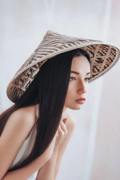 Egy Gyönyörű Fiatal Lány Portréja Természetes Szépséggel Lány Bambusz Vietnámi — Stock Fotó