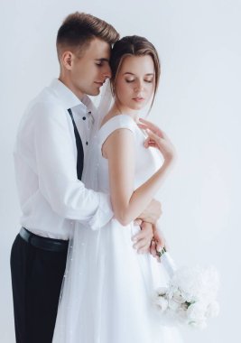 Genç ve güzel bir çift aşık.