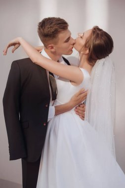 Genç ve güzel bir çift aşık.