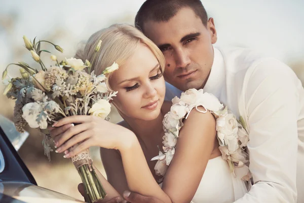 Bride and groom — Stock Photo, Image