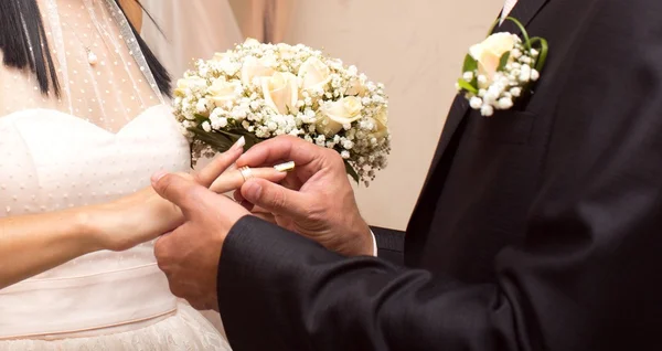 Ceremonia de boda en un registro — Foto de Stock