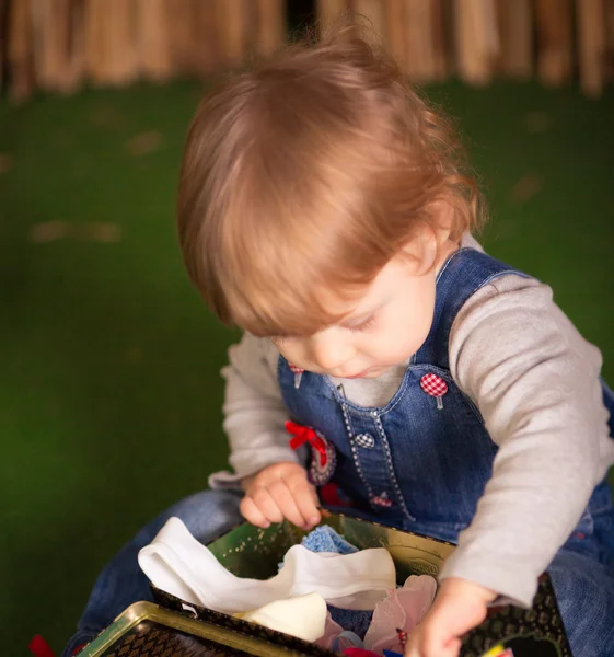 Little girl in studio — Stock Photo, Image