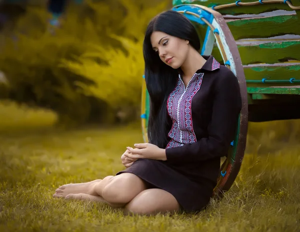 Ukrainian girl in national clothes — Stock Photo, Image