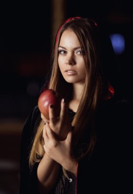 Genç ve seksi cadı