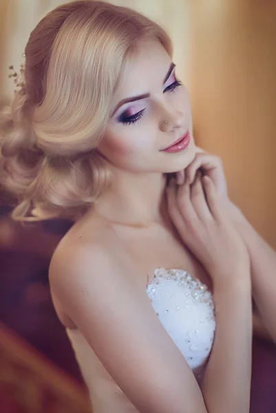 Sposa con elegante make-up — Foto Stock